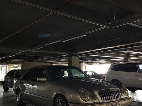 Mercedes E 270 1999