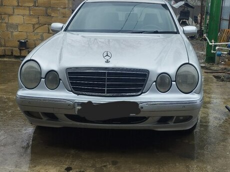 Mercedes E 220 2000