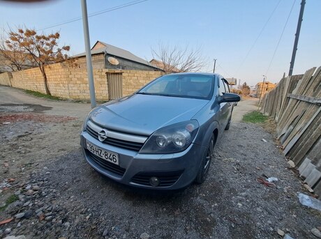 Opel Astra 2004
