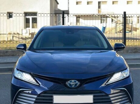 Toyota Camry 2021