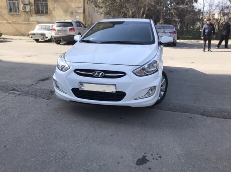 Hyundai Accent 2015