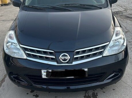 Nissan Tiida 2011
