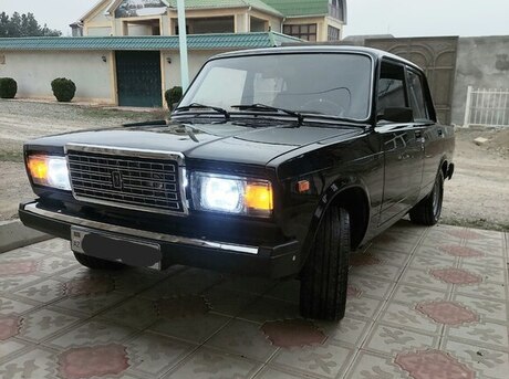 LADA (VAZ) 2107 2011