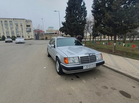 Mercedes E 200 1989