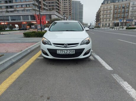 Opel Astra 2013