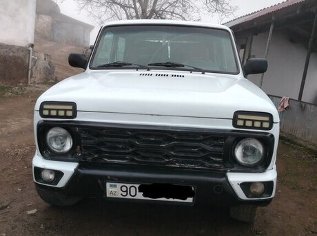 LADA (VAZ) Niva 2012