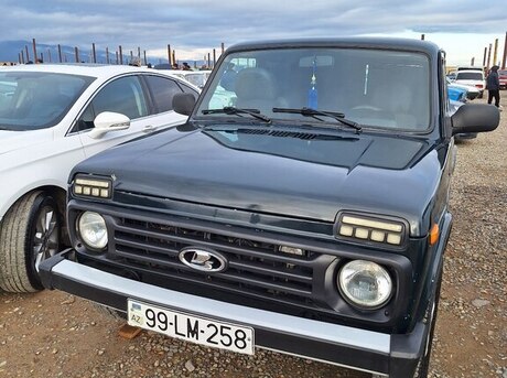 LADA (VAZ) Niva 2013