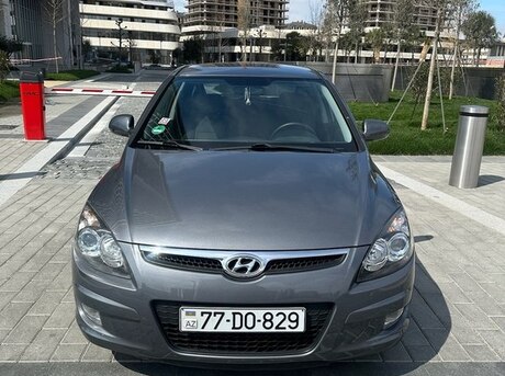 Hyundai i30 2011