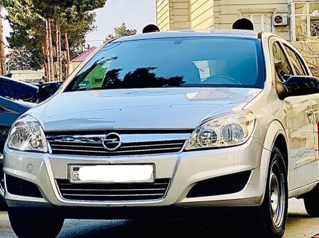 Opel Astra 2009