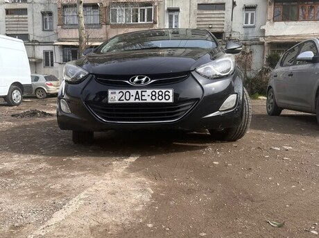 Hyundai Elantra 2012