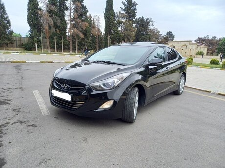 Hyundai Elantra 2013