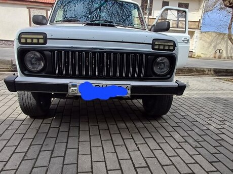 LADA (VAZ) Niva 2003