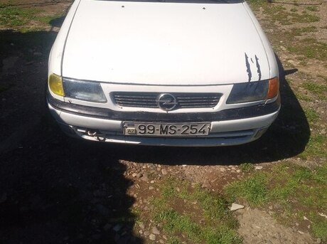 Opel Astra 1998