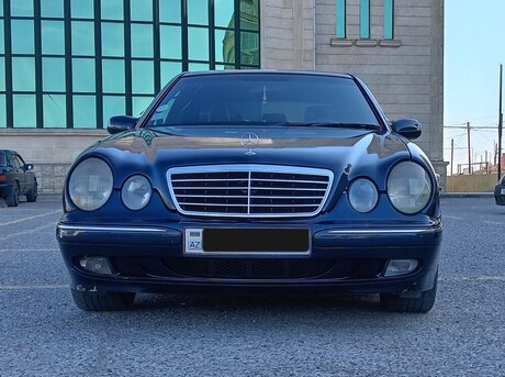 Mercedes E 240 2000
