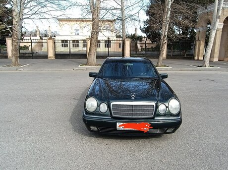 Mercedes E 220 1999