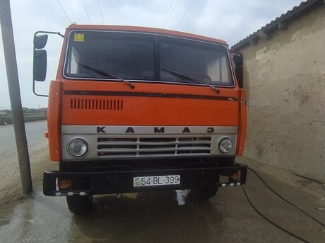 KamAz 55111 1989