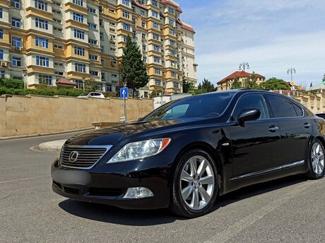 Lexus  2008
