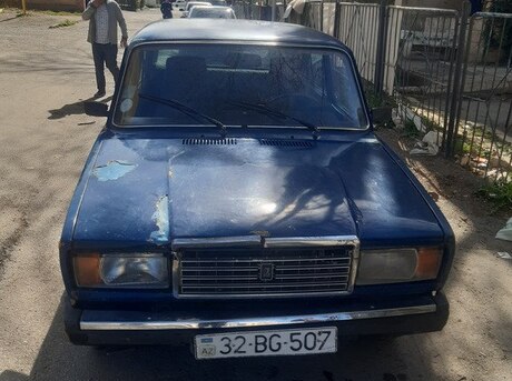 LADA (VAZ) 2107 2004