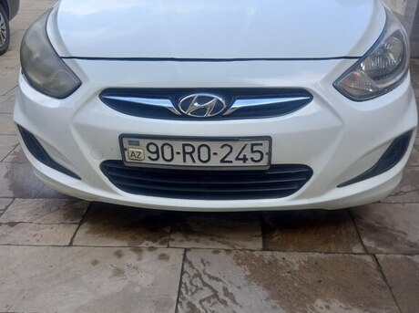 Hyundai Accent 2012