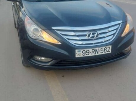 Hyundai Sonata 2010