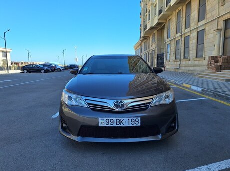 Toyota Camry 2012