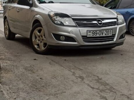 Opel Astra 2010