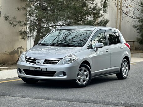 Nissan Tiida 2011