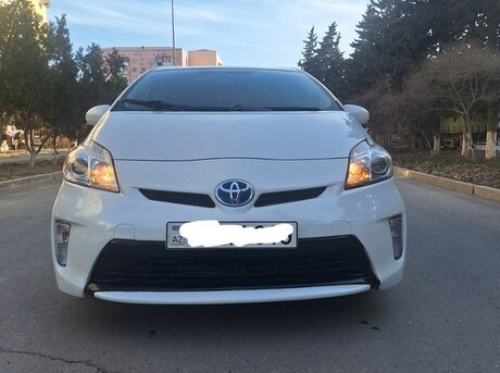 Toyota Prius 2015