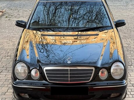 Mercedes E 220 2000