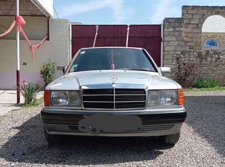 Mercedes 190 1990