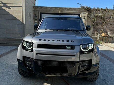 Land Rover Defender 2021