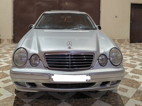 Mercedes E 240 2000