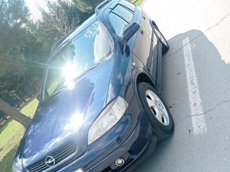 Opel Astra 1998