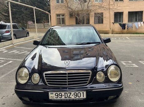 Mercedes E 220 2000