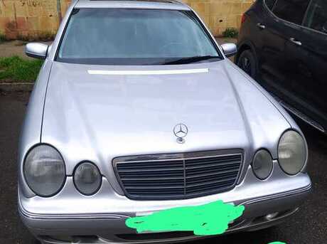 Mercedes E 240 1999