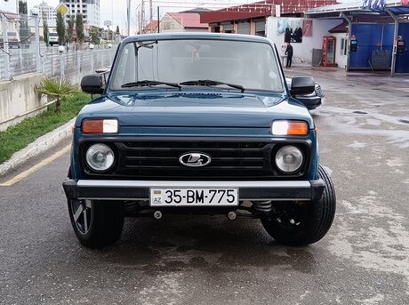 LADA (VAZ) Niva 2015