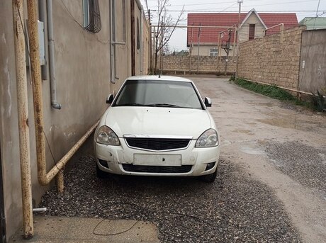 LADA (VAZ) Priora 2017