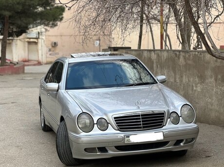 Mercedes E 270 2001