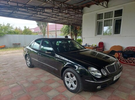 Mercedes E 220 2002