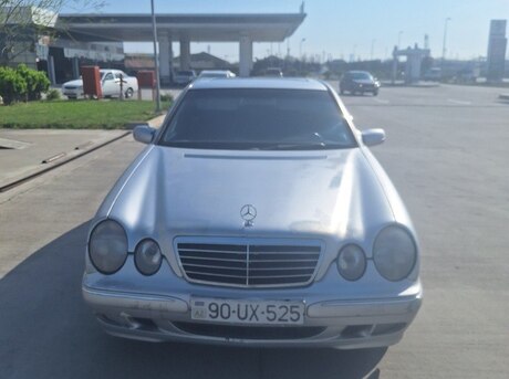 Mercedes E 270 2000