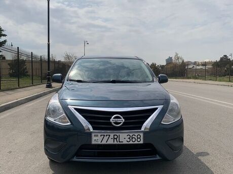 Nissan Versa 2015