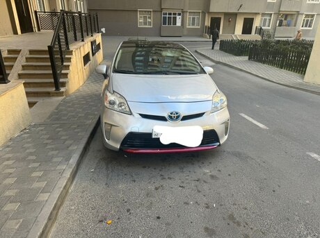 Toyota Prius 2012