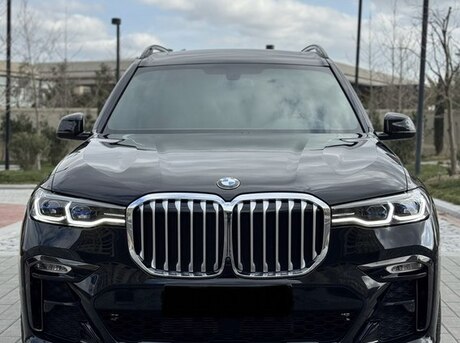 BMW X7 2021