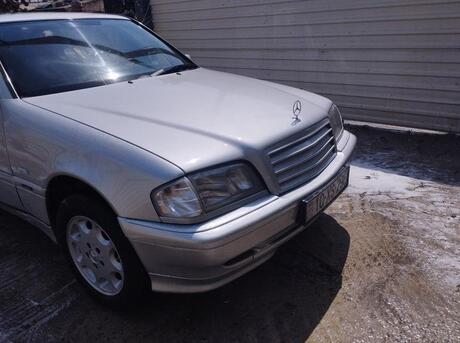 Mercedes C 200 1995