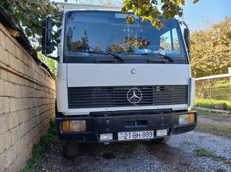 Mercedes 709 D 1993