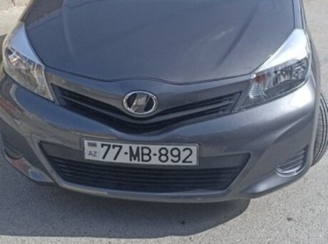 Toyota Vitz 2011