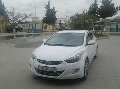 Hyundai Elantra 2013