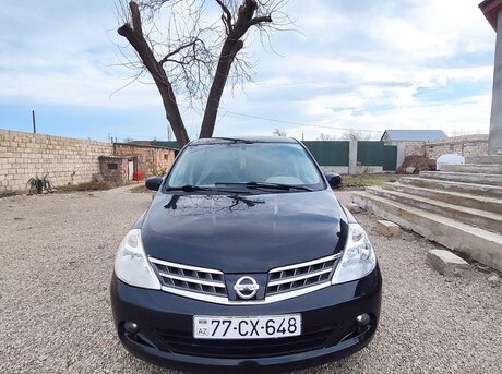 Nissan Tiida 2011