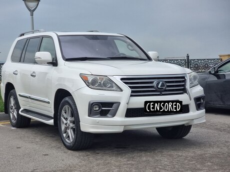 Lexus LX 570 2012