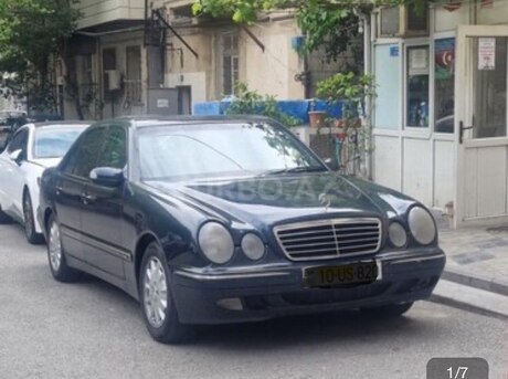 Mercedes E 320 2001